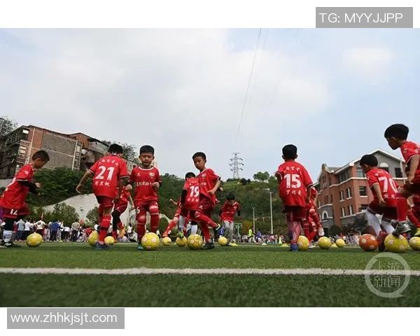 全球足球明星汇聚一堂探寻他们背后的故事与成就 全球足球明星汇聚一堂探寻他们背后的故事与成就