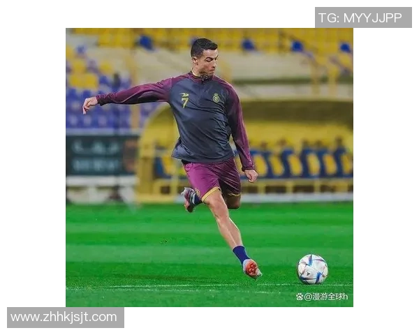 意大利足球明星C罗的传奇职业生涯与辉煌成就回顾